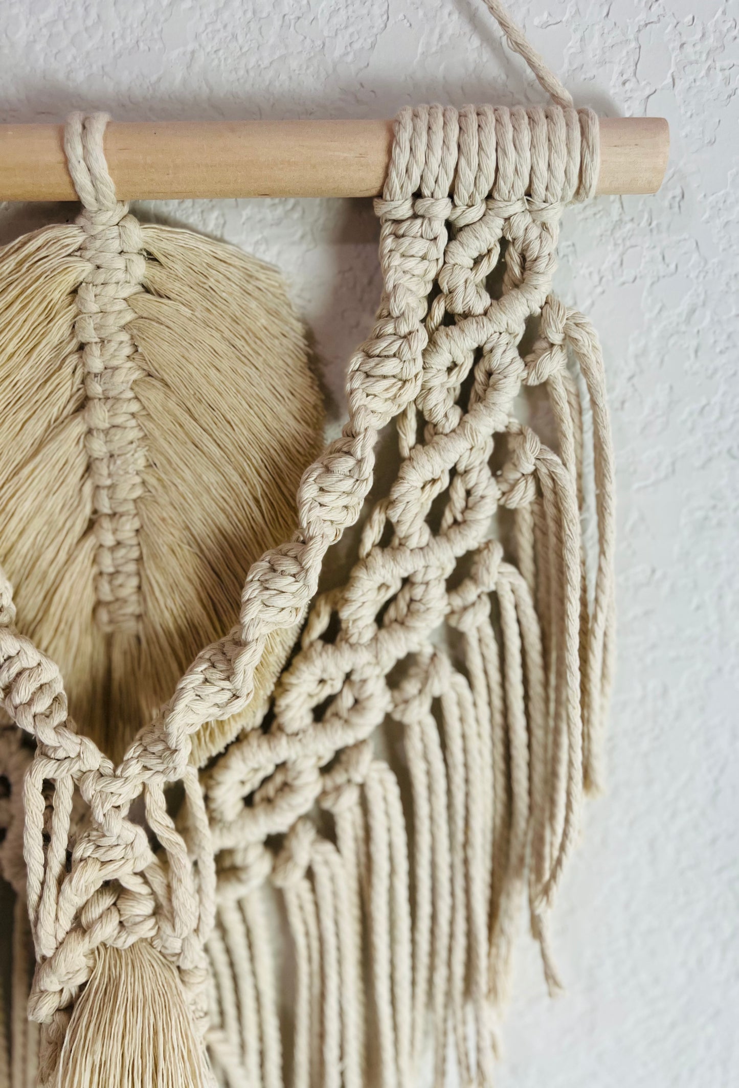 Feather Macrame, Size 12 x 14